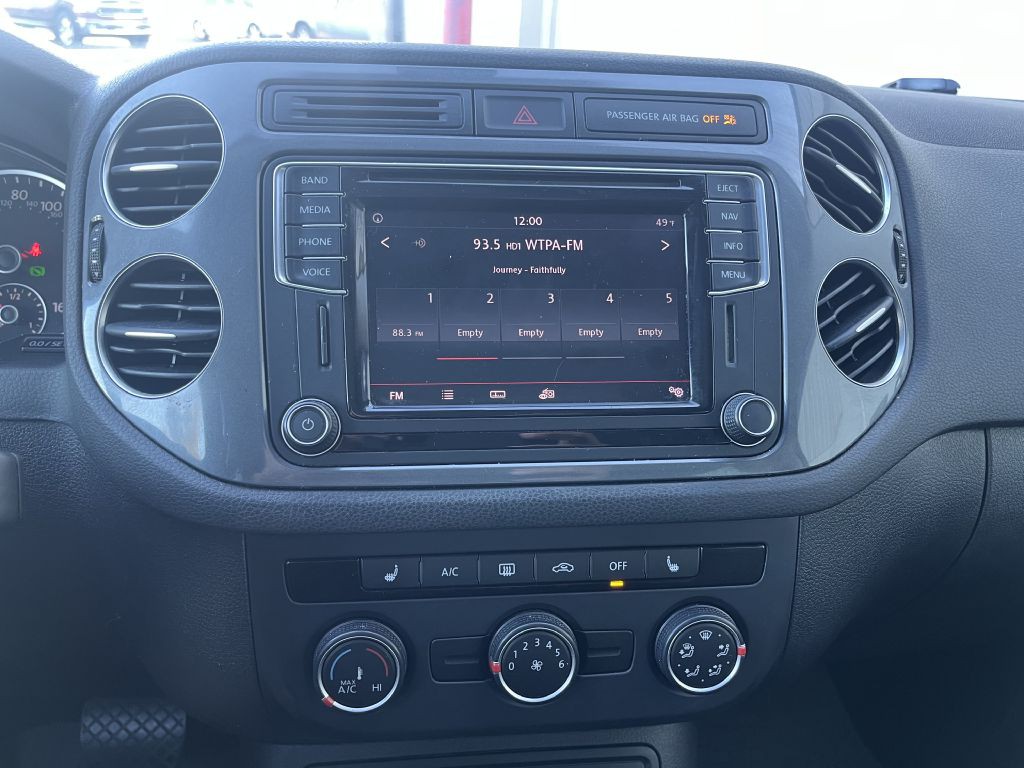 2016 Volkswagen Tiguan Image 11