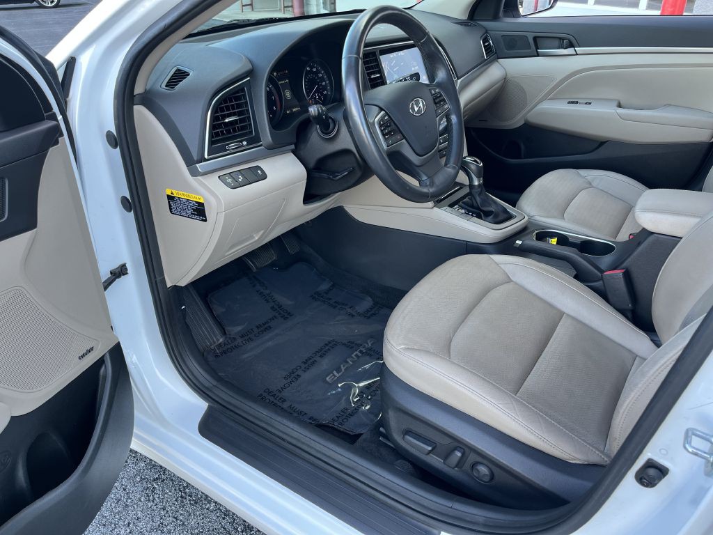 2017 Hyundai Elantra Image 13