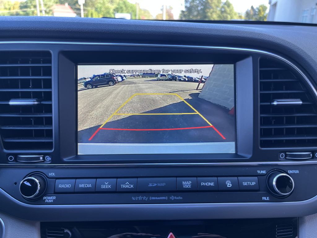 2017 Hyundai Elantra Image 25