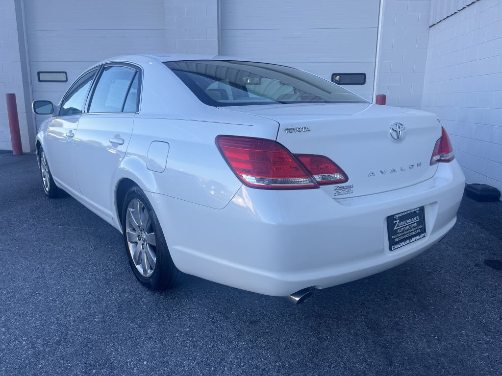 2005 Toyota Avalon Image 5