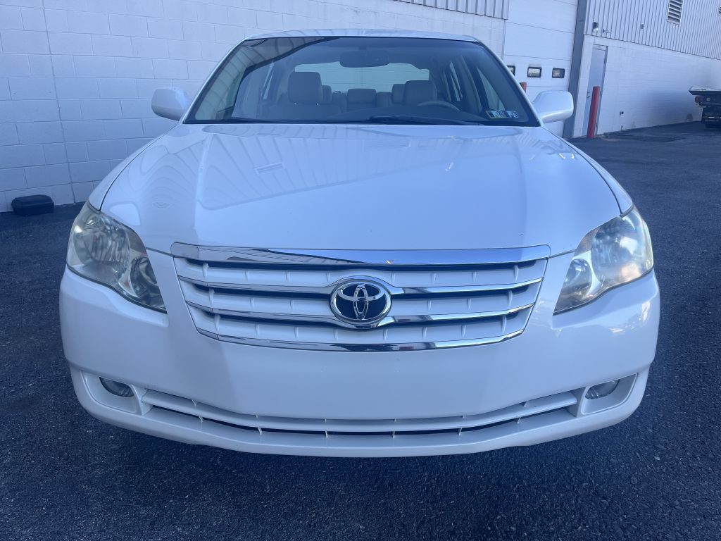 2005 Toyota Avalon Image 8