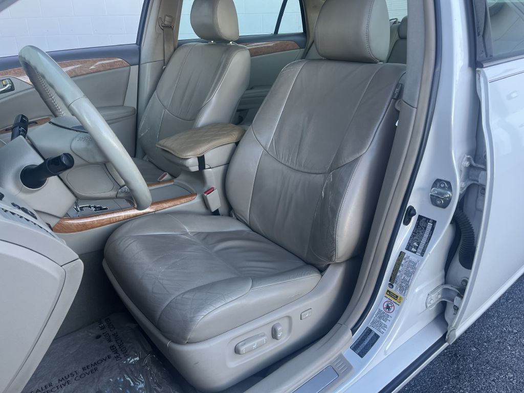 2005 Toyota Avalon Image 12