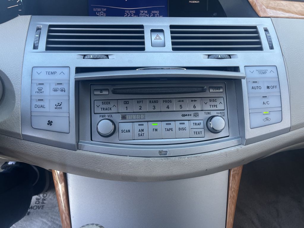 2005 Toyota Avalon Image 23