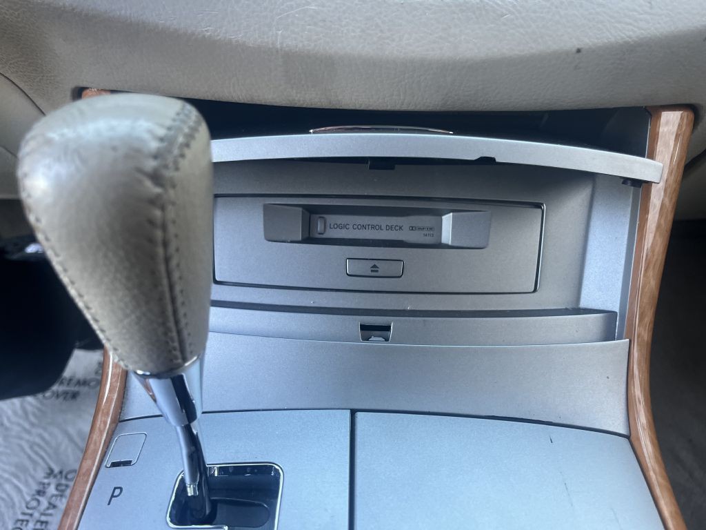 2005 Toyota Avalon Image 24
