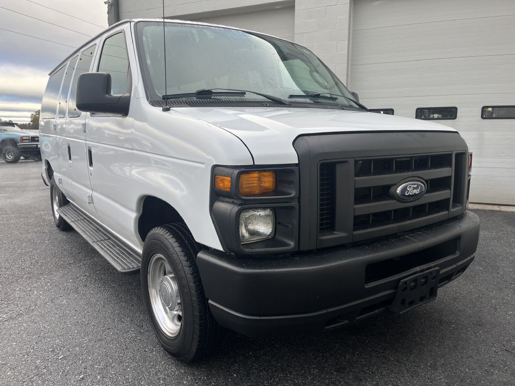 2011 Ford Econoline Image 1