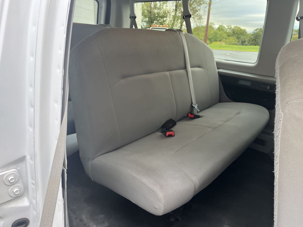 2011 Ford Econoline Image 16