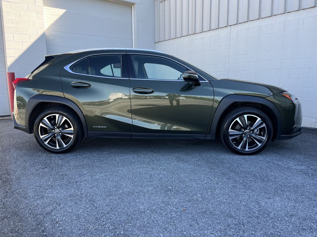 2019 Lexus UX Image 2