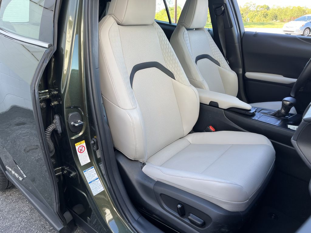 2019 Lexus UX Image 15