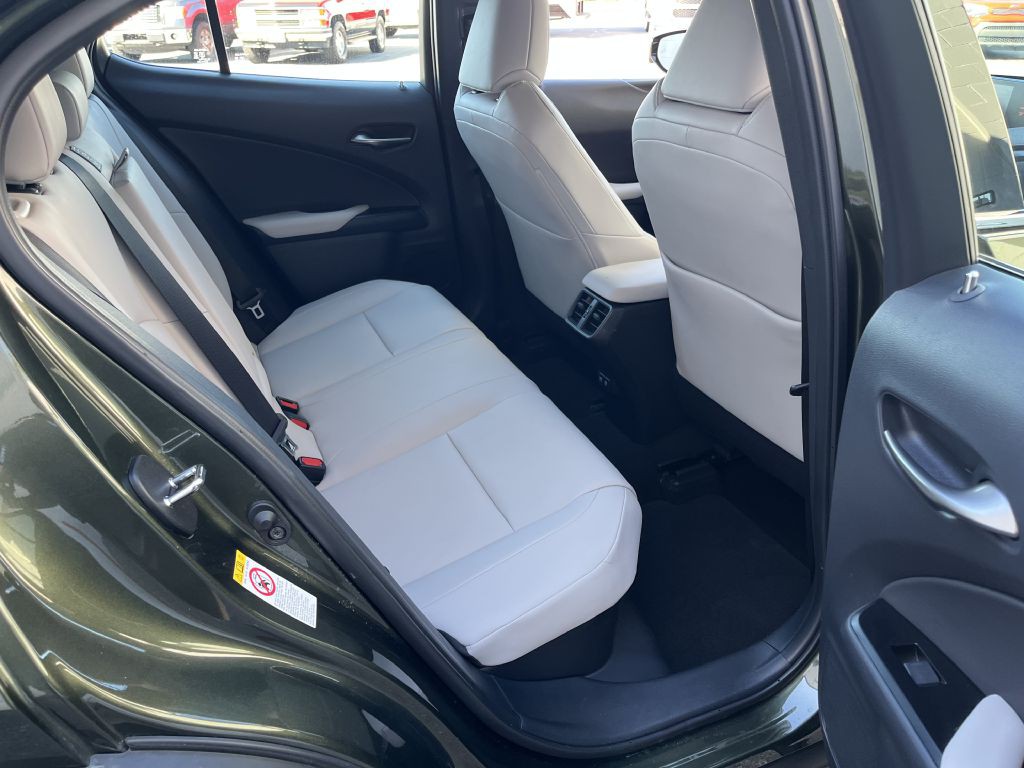 2019 Lexus UX Image 18