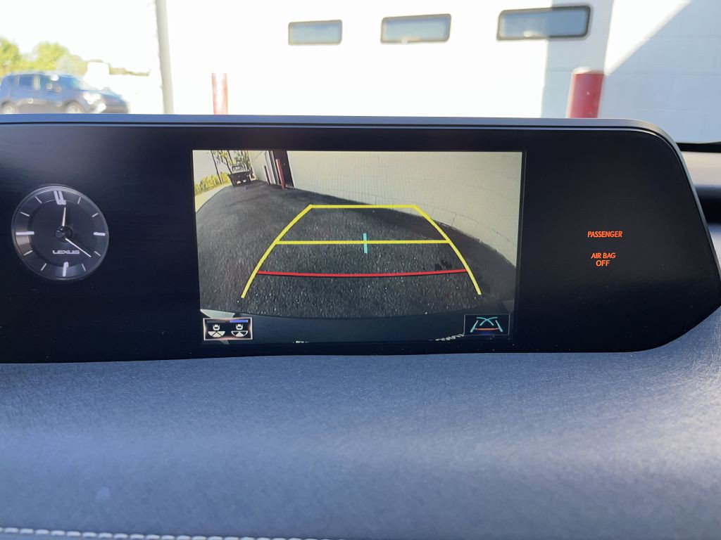 2019 Lexus UX Image 30