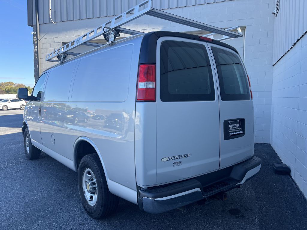 2021 Chevrolet Express Image 7
