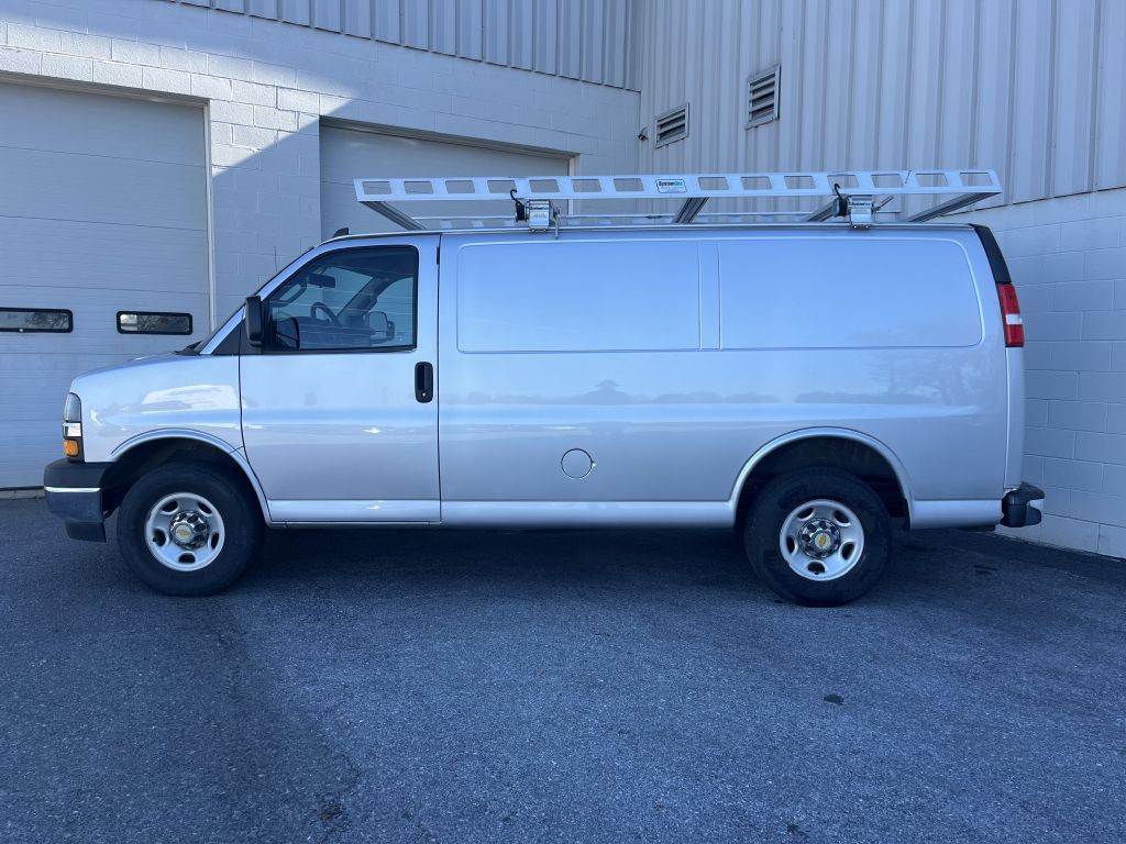 2021 Chevrolet Express Image 8