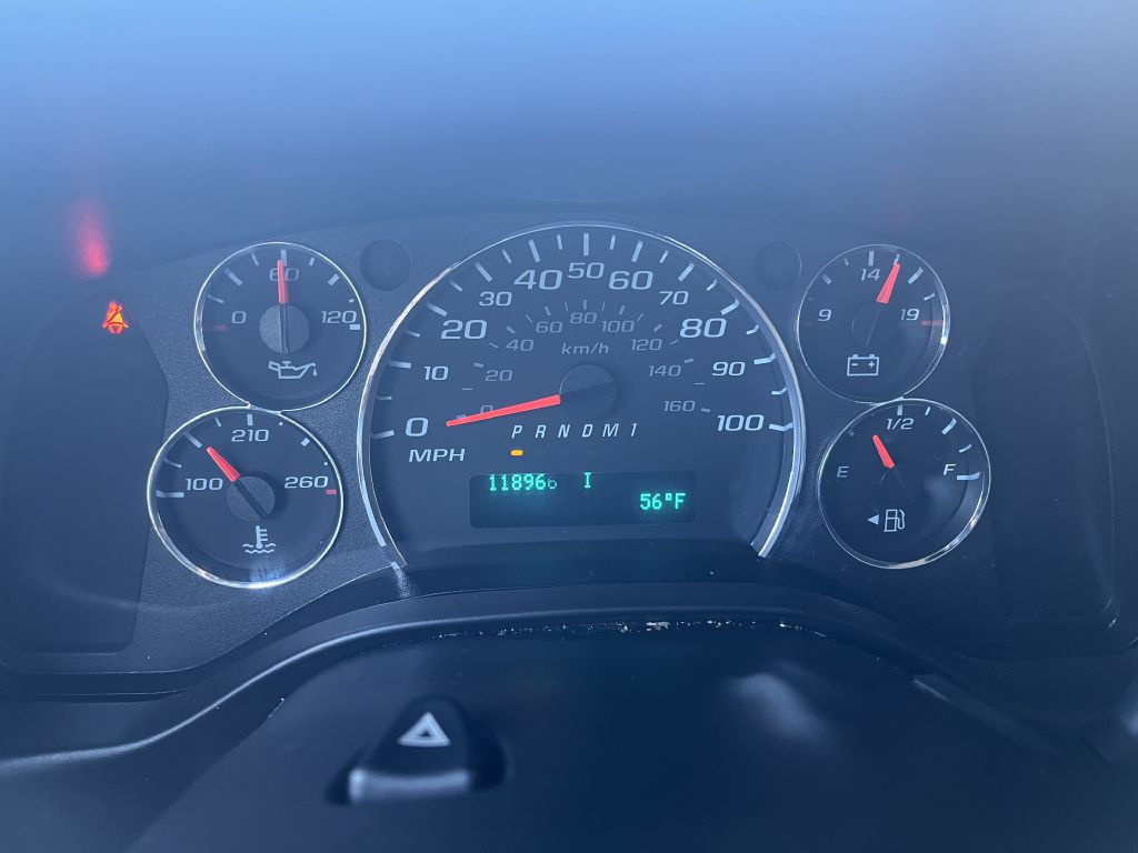 2021 Chevrolet Express Image 12