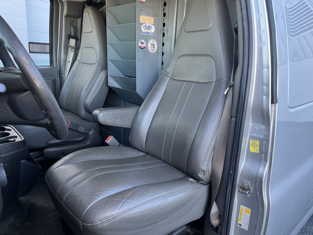 2021 Chevrolet Express Image 14