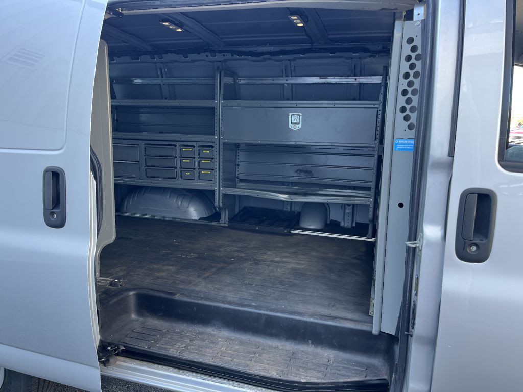 2021 Chevrolet Express Image 20