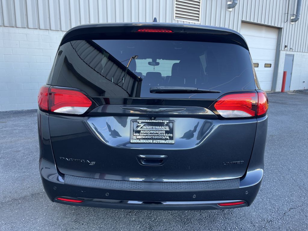 2019 Chrysler Pacifica Image 4
