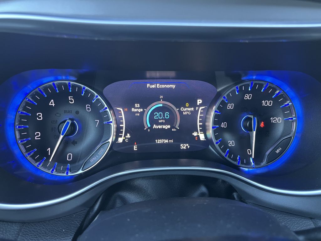 2019 Chrysler Pacifica Image 9