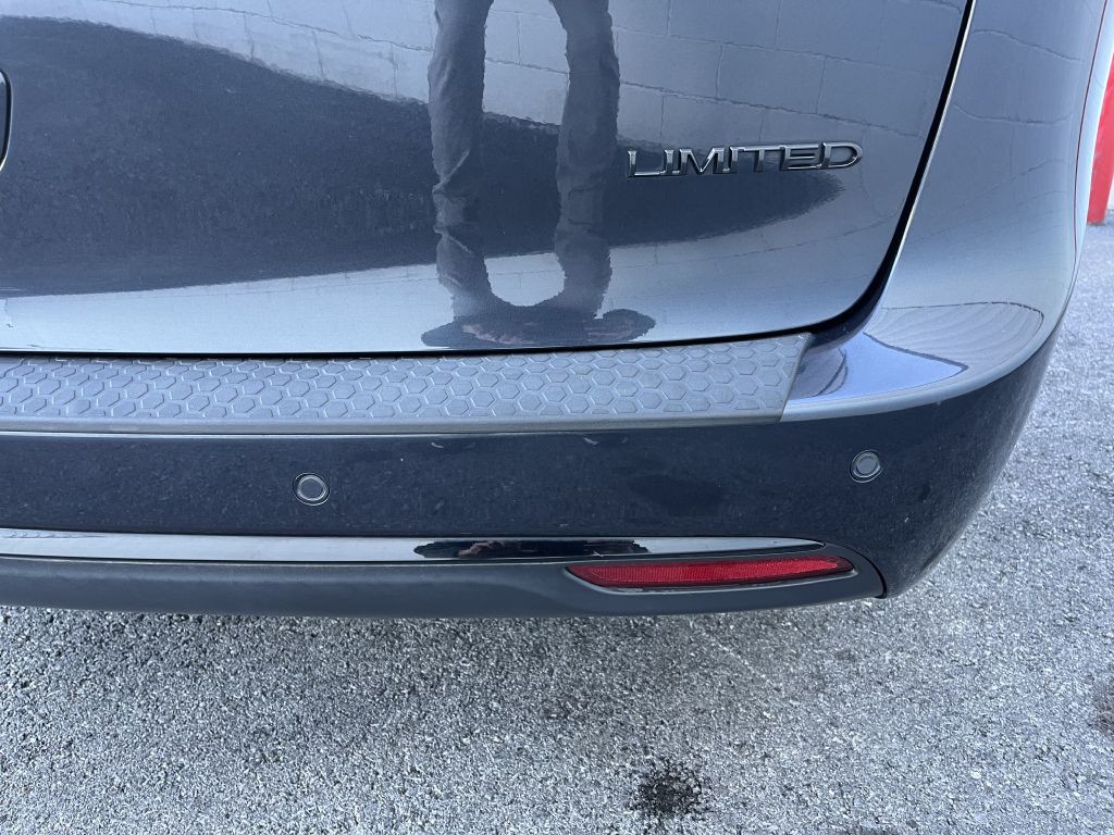 2019 Chrysler Pacifica Image 22