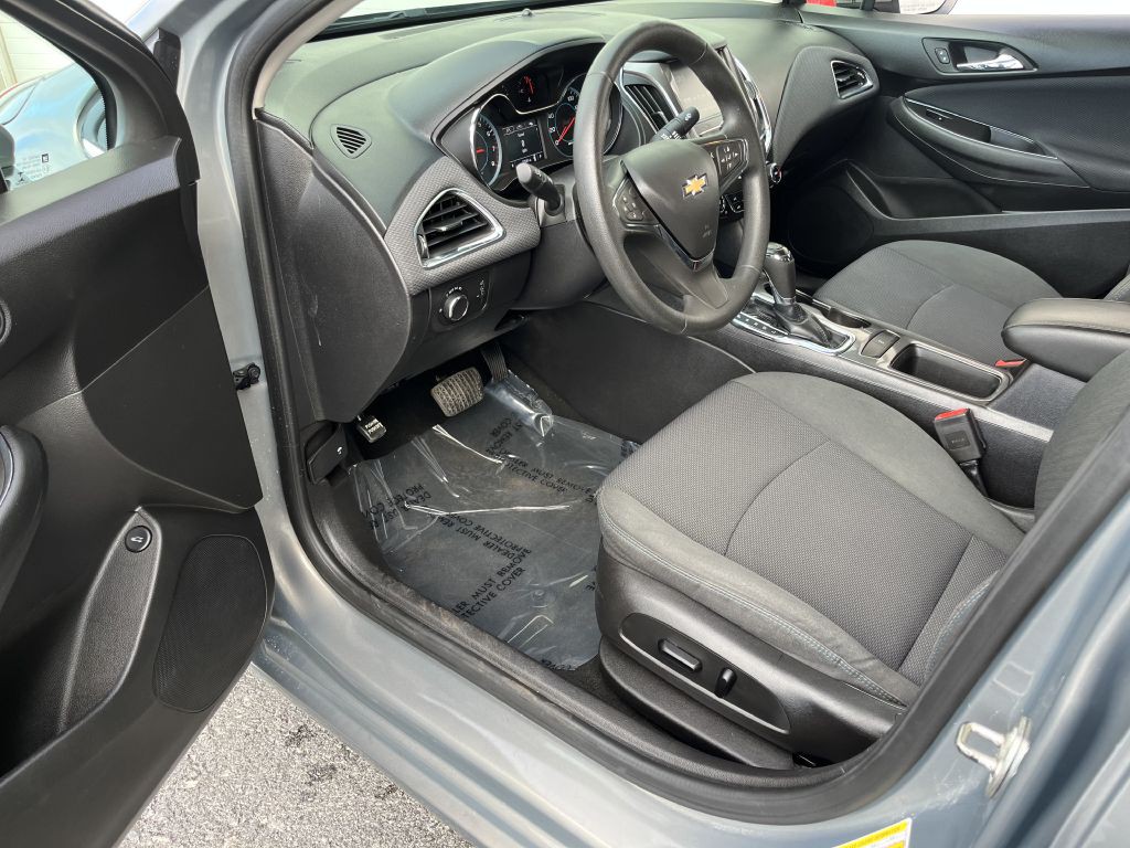 2017 Chevrolet Cruze Image 12