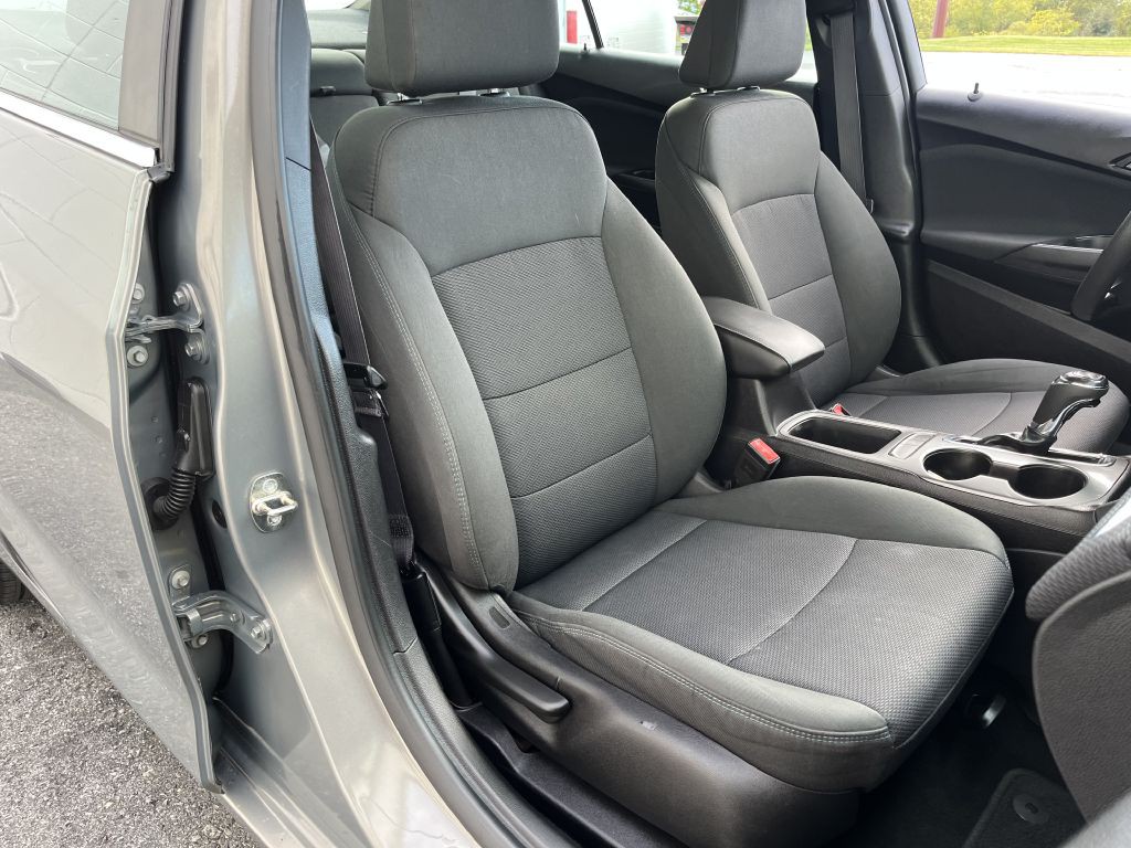 2017 Chevrolet Cruze Image 13