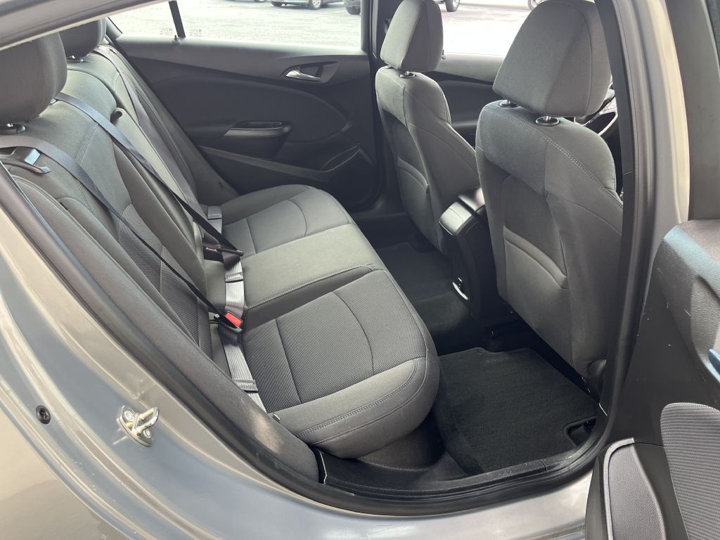 2017 Chevrolet Cruze Image 16