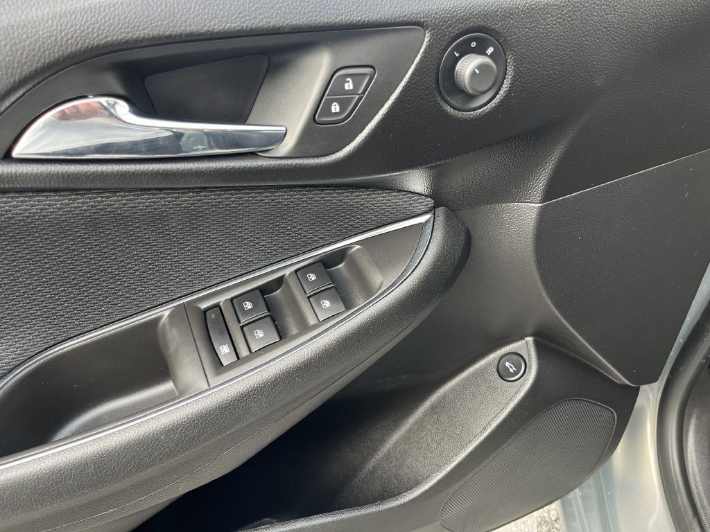 2017 Chevrolet Cruze Image 18