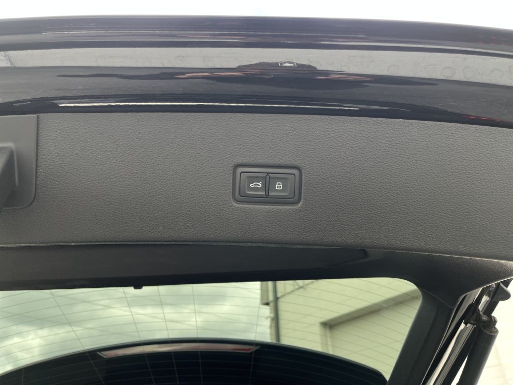 2022 Audi Q8 Image 19