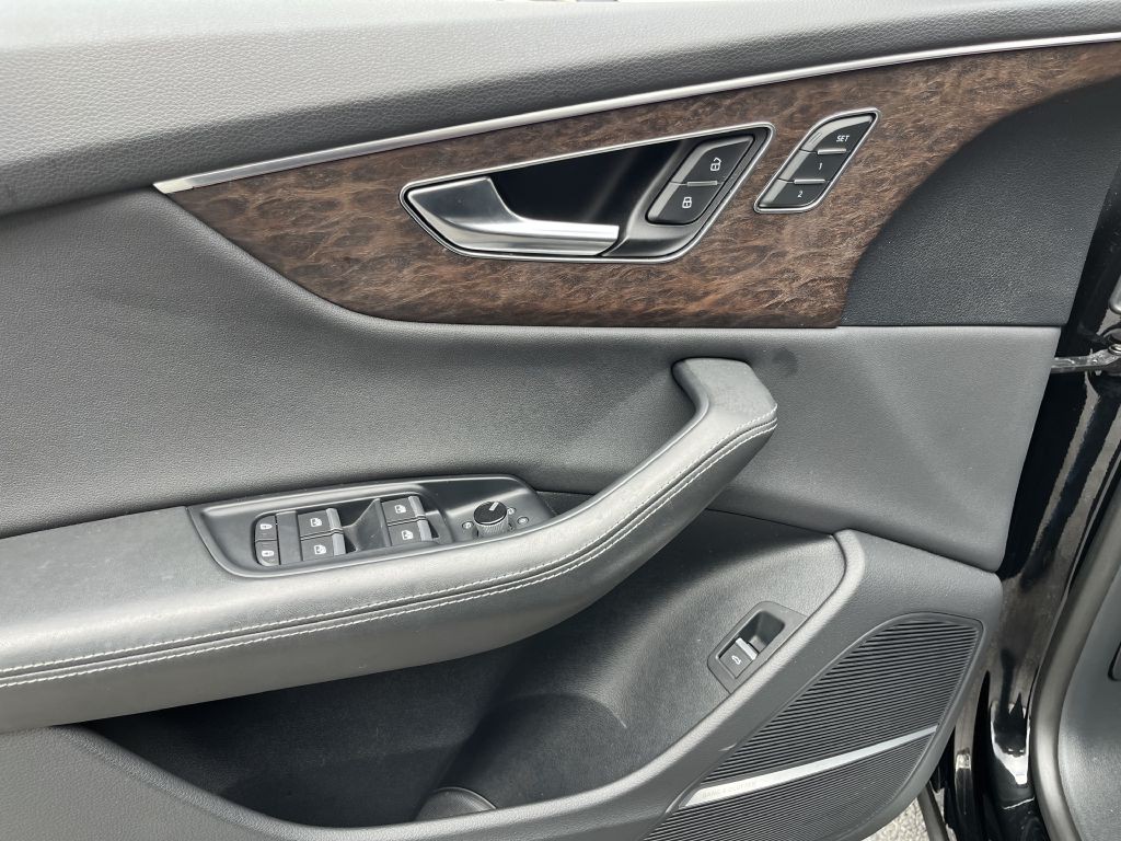 2022 Audi Q8 Image 24