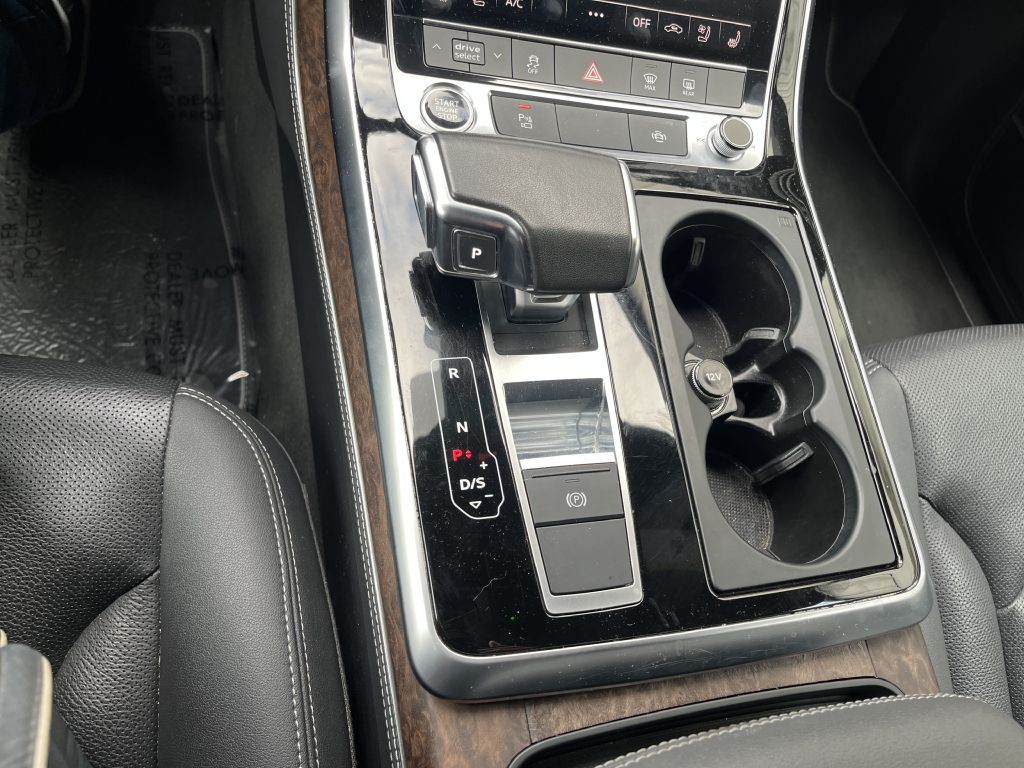 2022 Audi Q8 Image 32