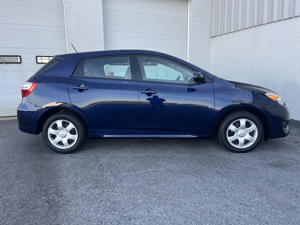 2010 Toyota Corolla Image 2