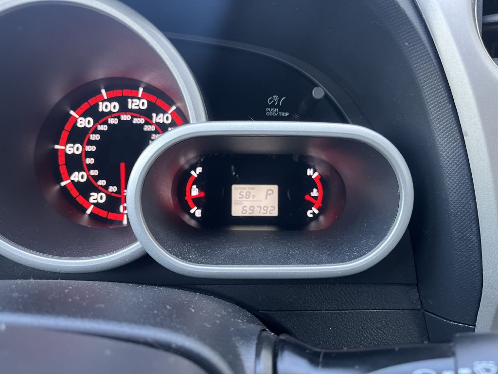 2010 Toyota Corolla Image 9