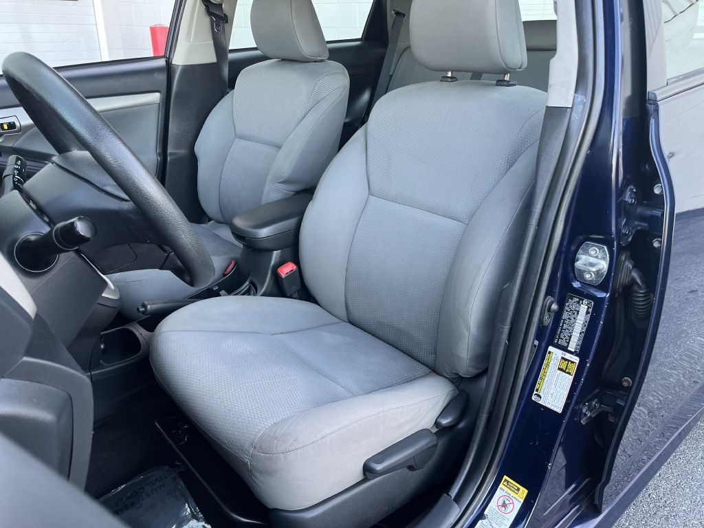 2010 Toyota Corolla Image 11