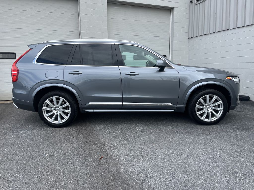 2016 Volvo XC90 Image 2