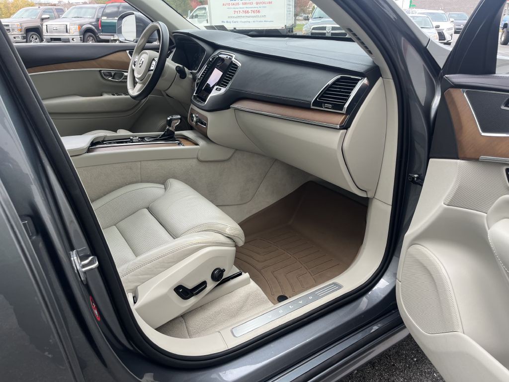2016 Volvo XC90 Image 15