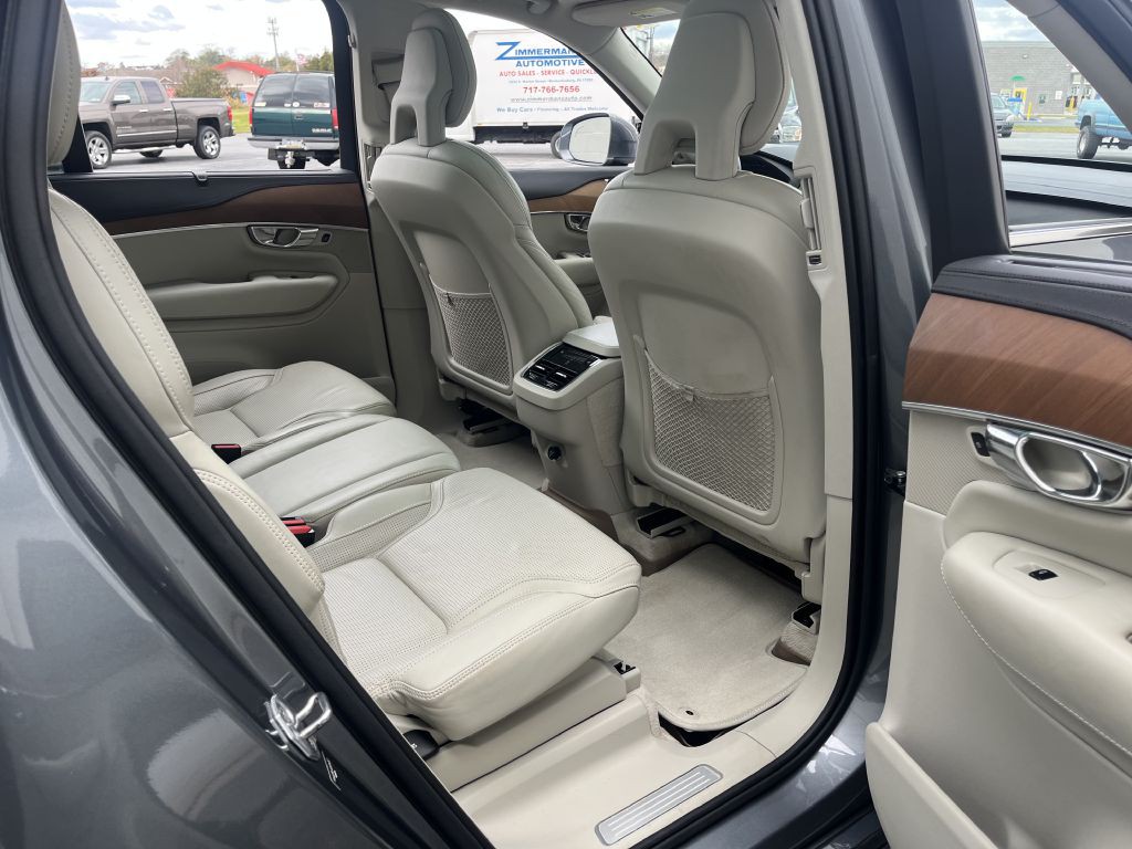2016 Volvo XC90 Image 19