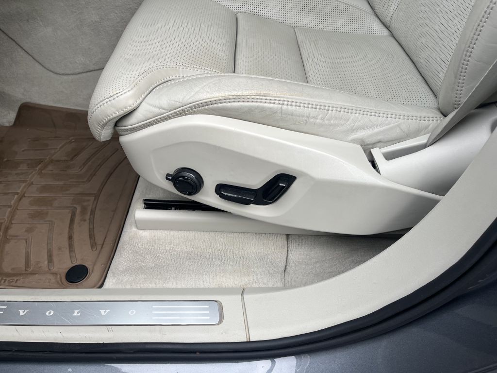 2016 Volvo XC90 Image 30