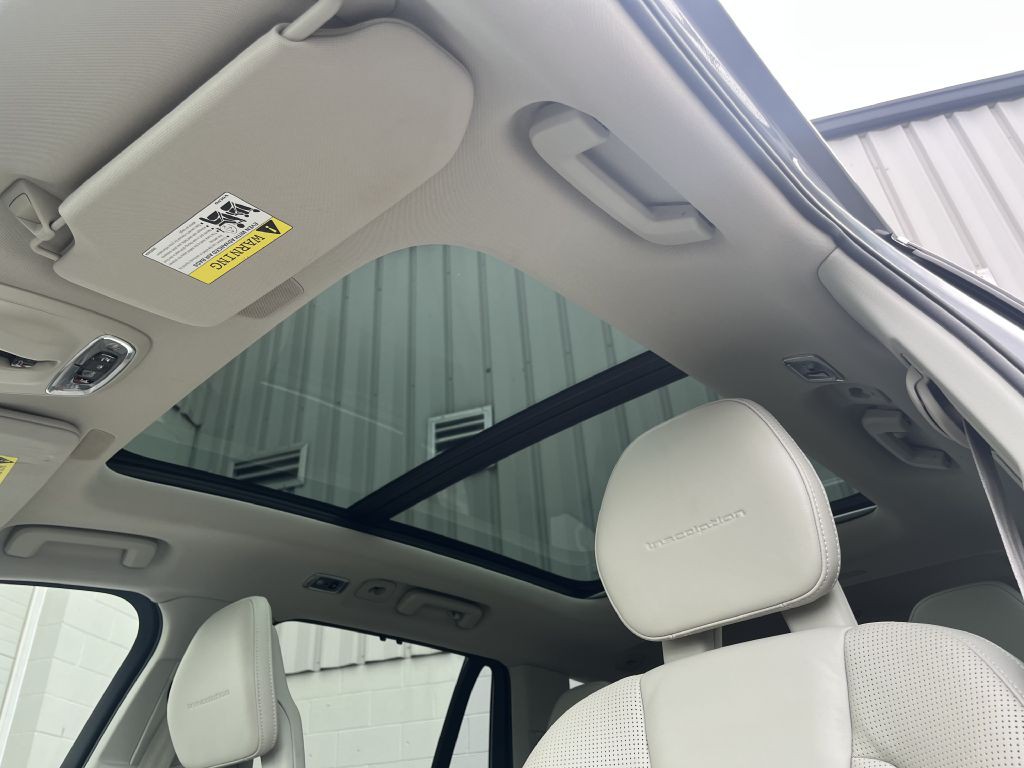 2016 Volvo XC90 Image 41