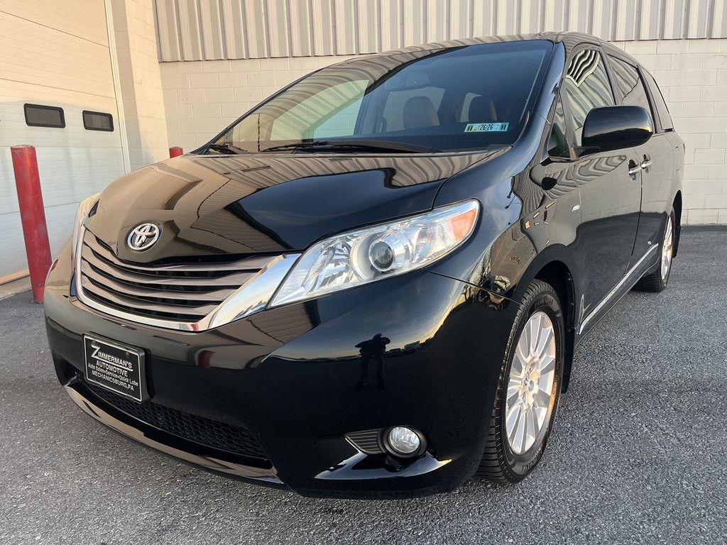 2017 Toyota Sienna Image 7