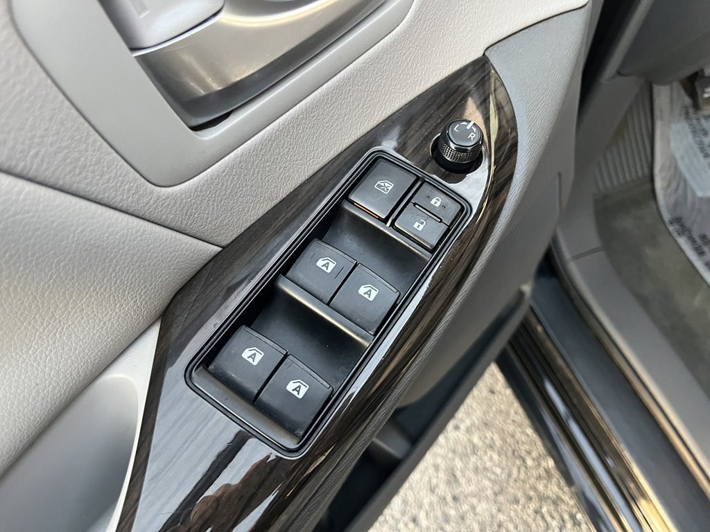 2017 Toyota Sienna Image 22