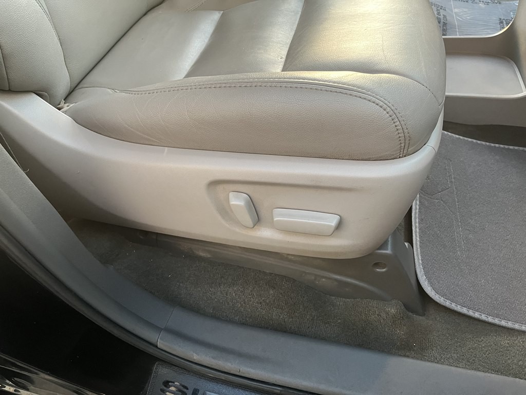 2017 Toyota Sienna Image 24