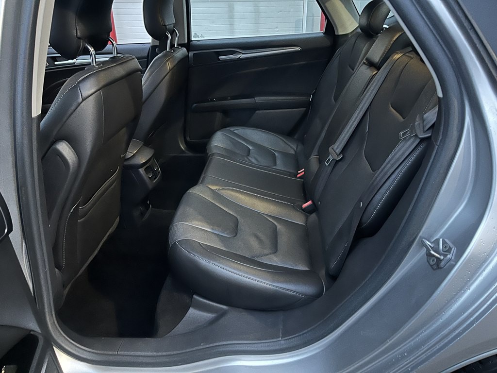 2014 Ford Fusion Image 16