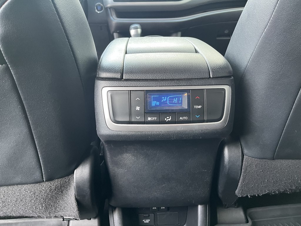 2019 Toyota Highlander Image 34
