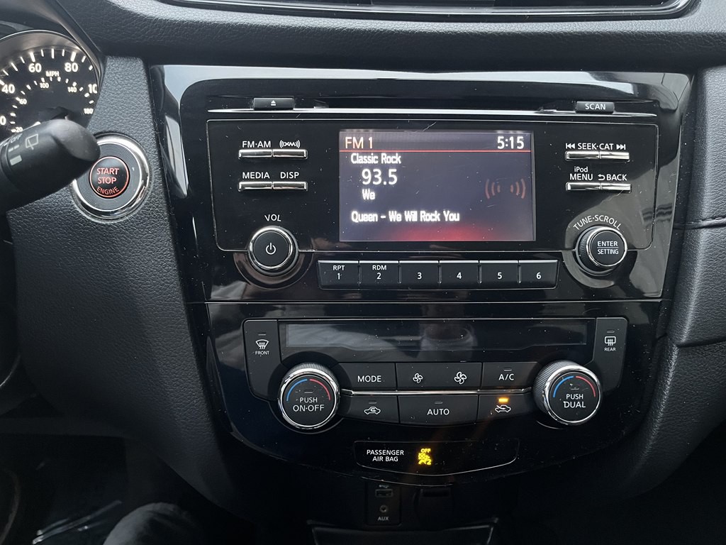 2017 Nissan Rogue Image 10