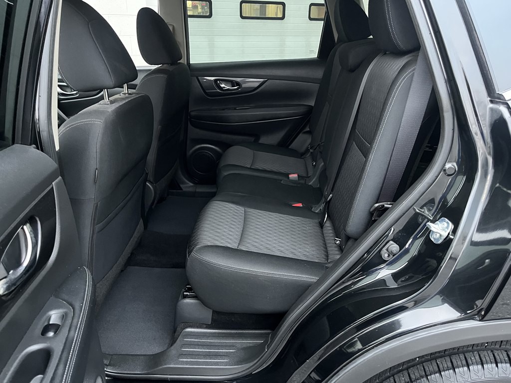 2017 Nissan Rogue Image 15