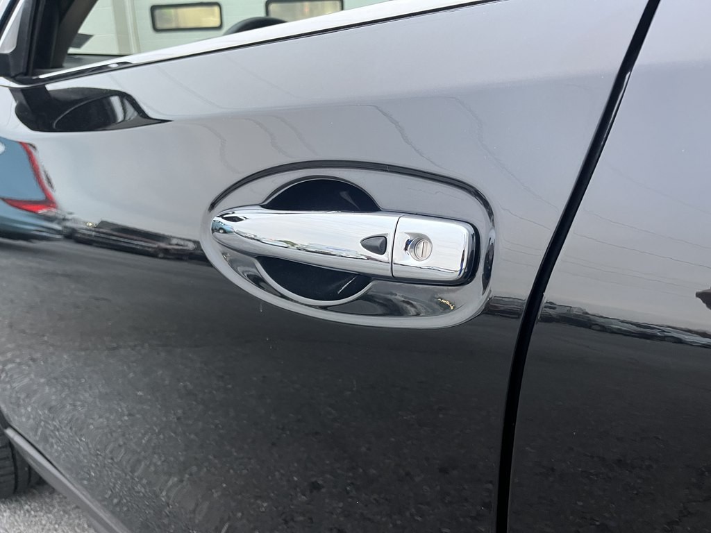 2017 Nissan Rogue Image 18