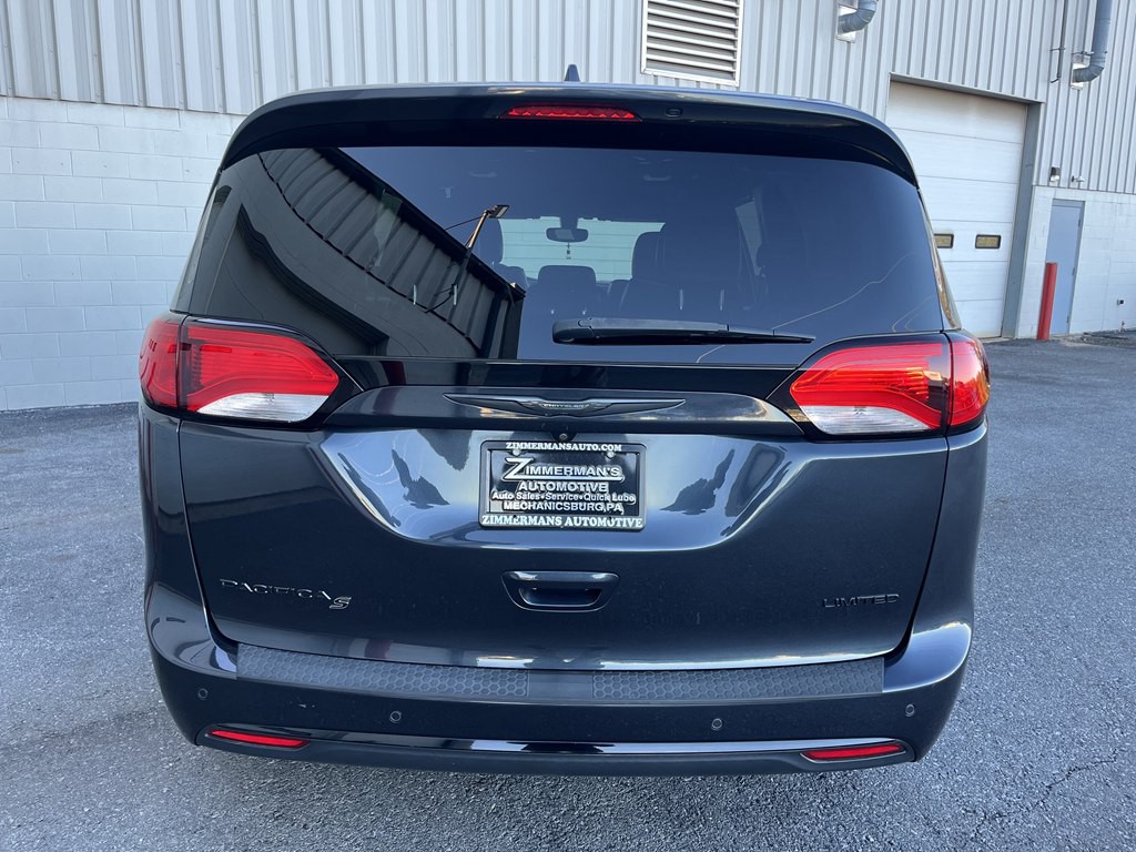 2019 Chrysler Pacifica Image 4