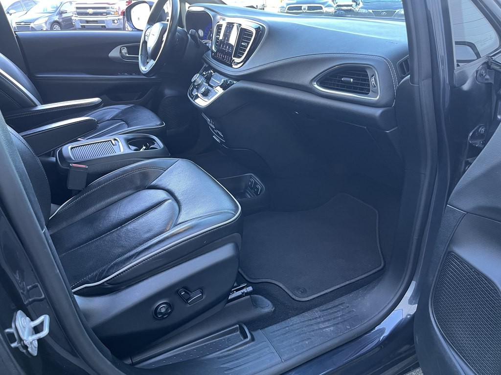 2019 Chrysler Pacifica Image 14