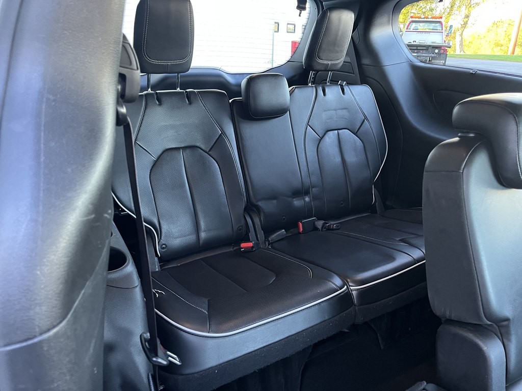 2019 Chrysler Pacifica Image 19