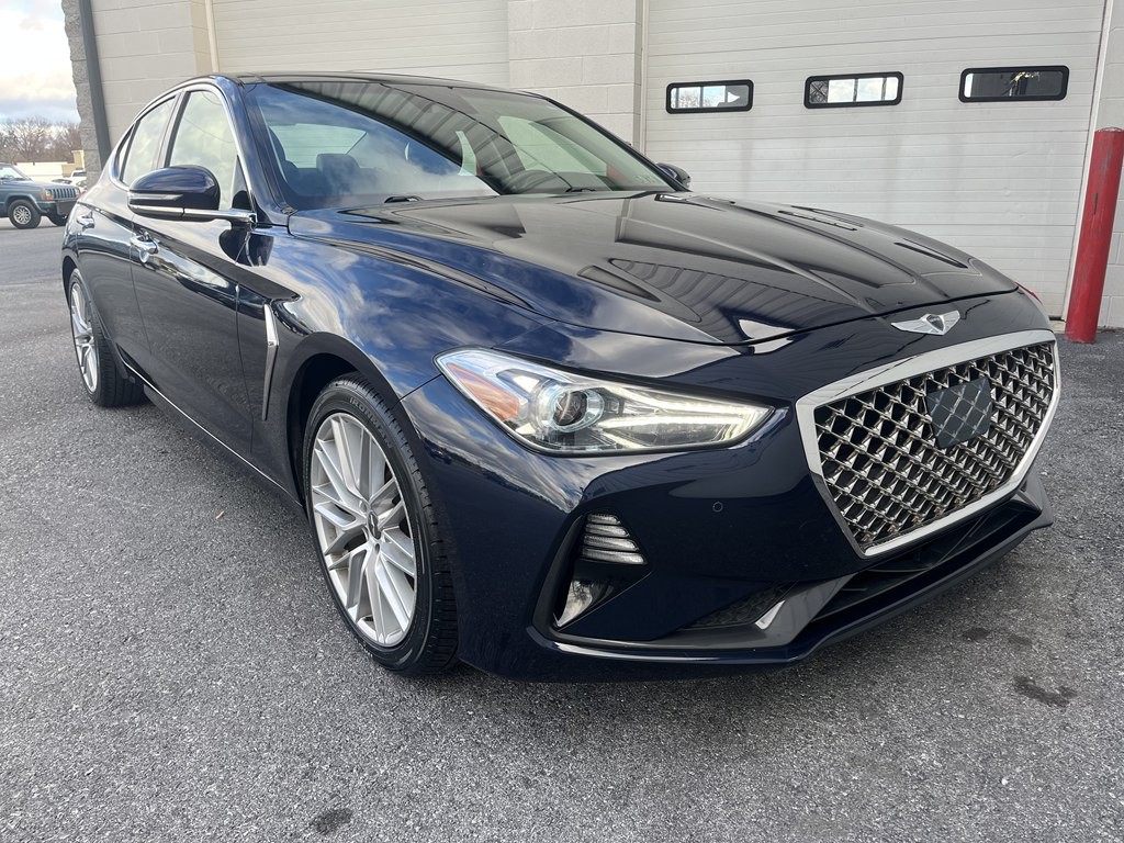 2021 Genesis G70 Image 1