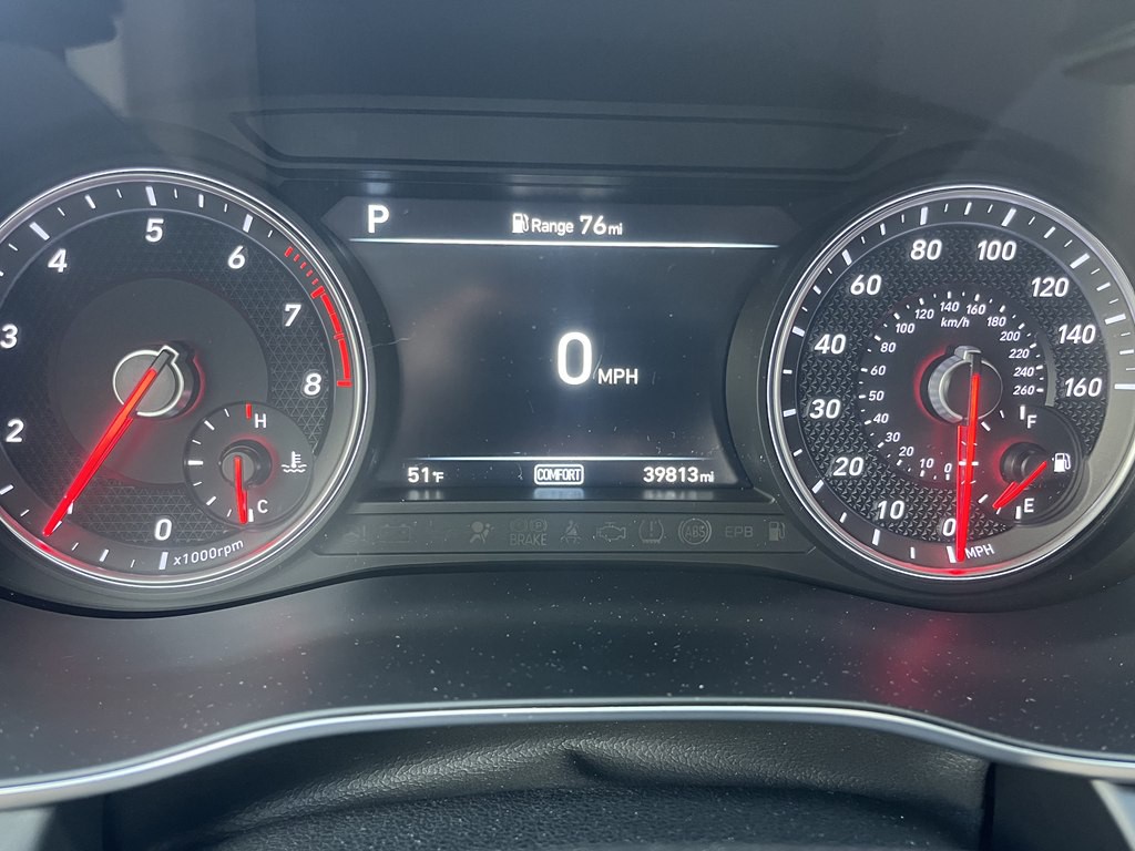 2021 Genesis G70 Image 10